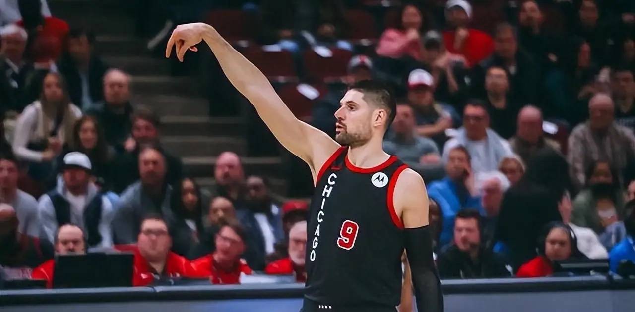 NBA媒体透露：湖人队正在密切关注武切维奇的动向，若机会合适，可能将其招入麾下